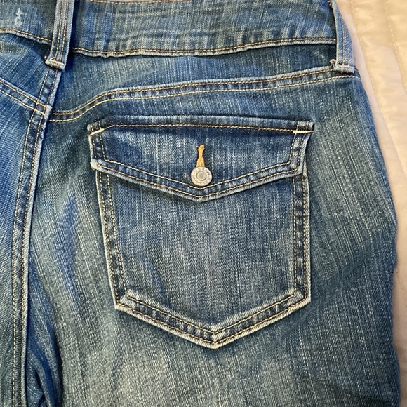 Old Navy Diva Cropped Jeans - Picture 6 of 8